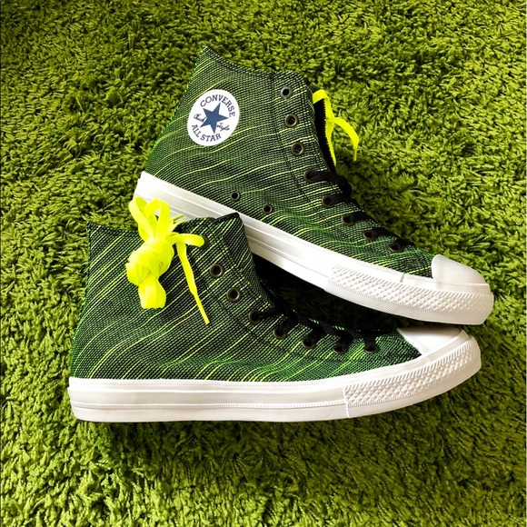 NIB Converse Chucks II Hi Top Volt Green Sneakers - Picture 3 of 7